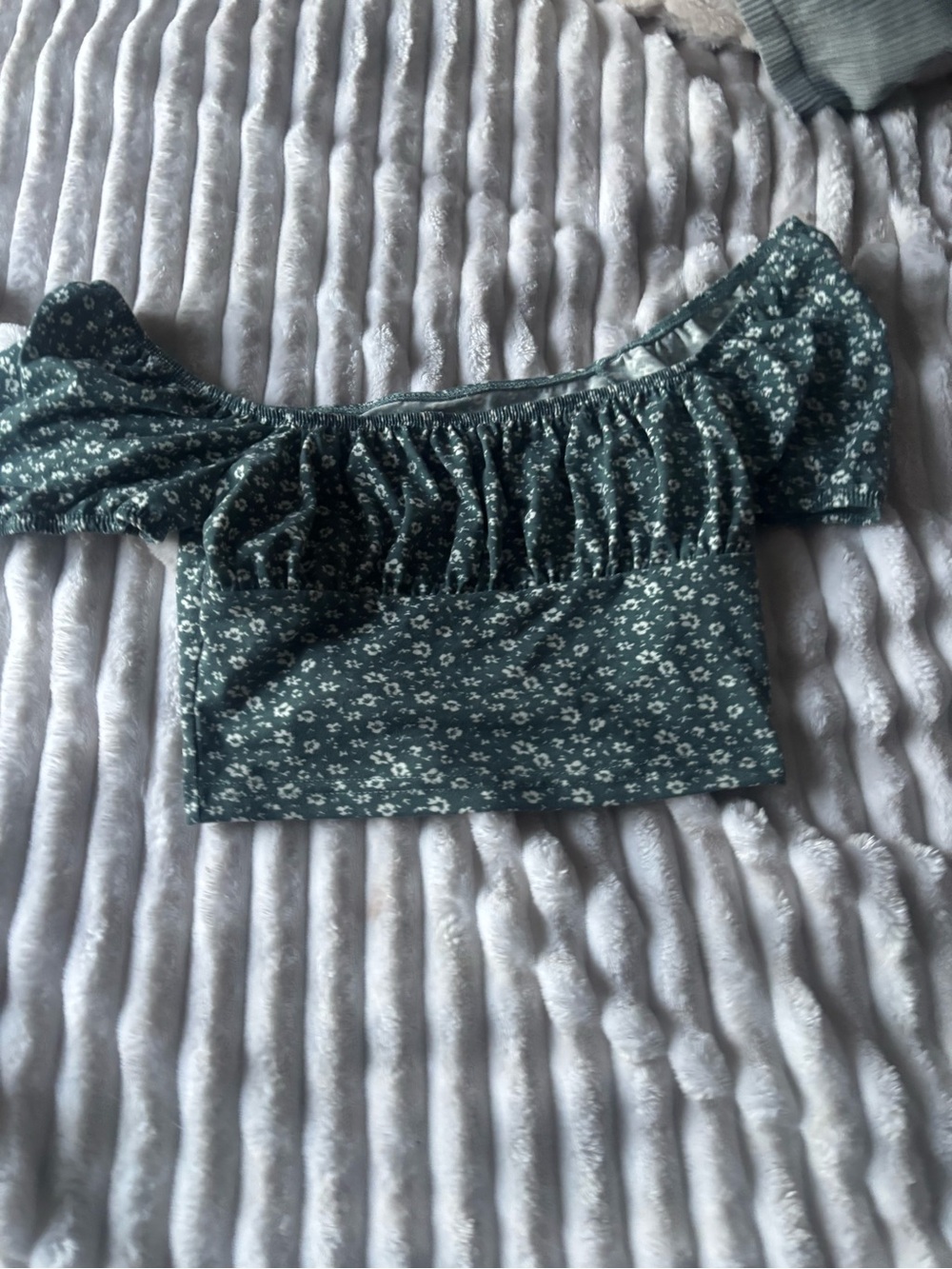Dry Goods Green Floral Off-Shoulder Crop Top